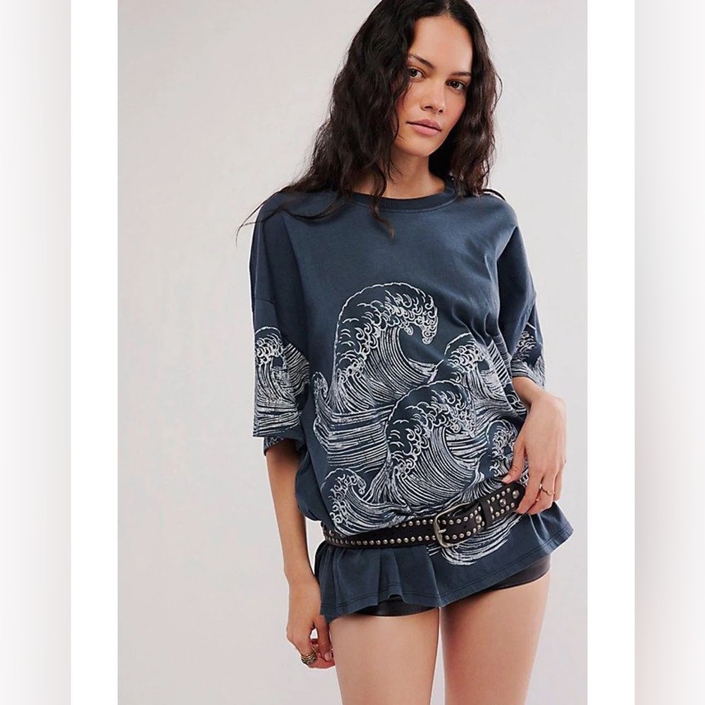 Free People Exploded Wave One Size Tee